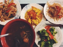孕晚期饮食的主要注意事项包含哪些？